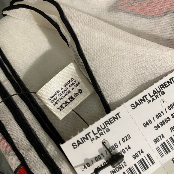 SOLD Authentic YSL Lips ๐ kisses Silk Scarf NWT - Picture 8 of 11